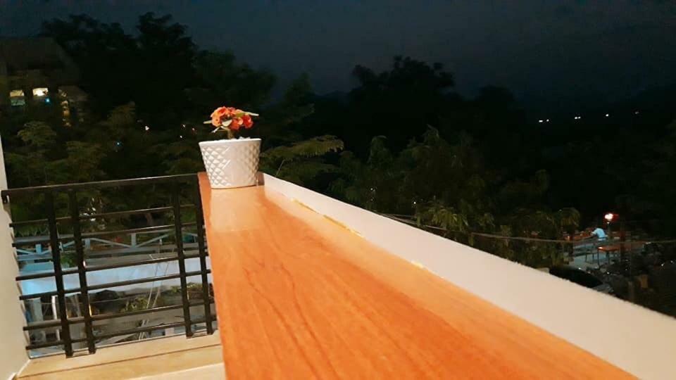 Fami Homestay Phong Nha Eksteriør bilde